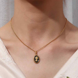 Steel Necklaces Steel Necklace - Queen 18mm - 39+5 cm - Gold Plated