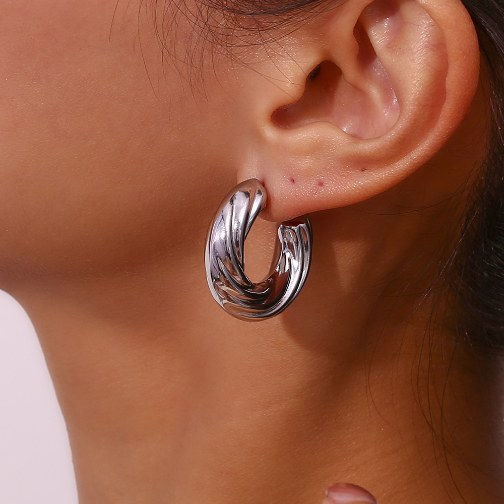 The Best Hoop Earrings